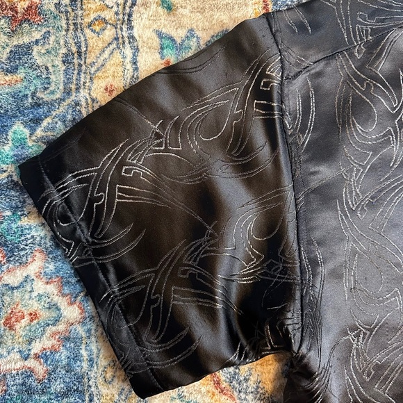 Vintage Y2K Snake Eyes Skull All Over Print Button-up Shirt - Picture 6 of 6